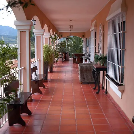 Casa Rural Finca Los Arcos Bed and breakfast