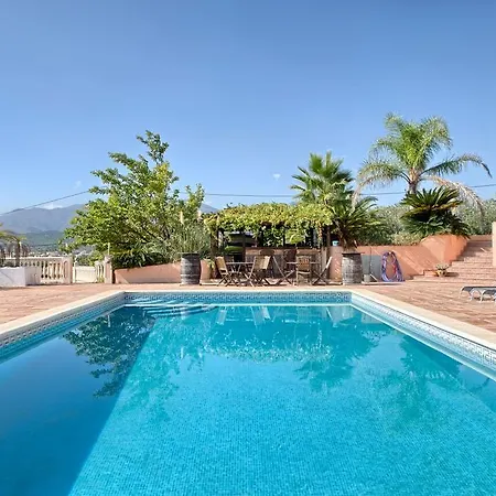 Casa Rural Finca Los Arcos Bed and breakfast *